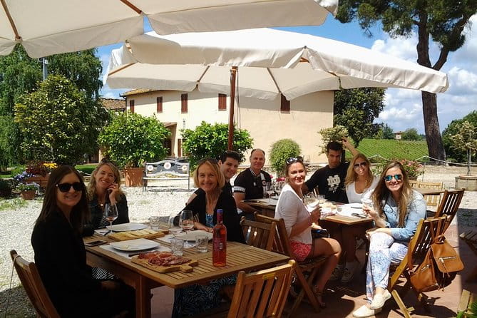 4 Wines Tasting with 2 Tuscan Cheeses & Tour at the winery - Key Points