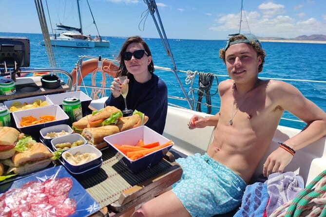 4h - Extended Private Sailing Tour around the Lobos Island - Key Points