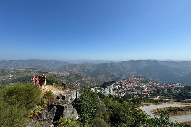 4x4 Adventure in Douro: Wine Tasting, Boat Trip and Lunch - FAQ