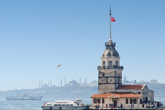 5 days 4 nights Istanbul tours include hotel accomodation - First Impressions: A Well-Rounded Introduction to Istanbul