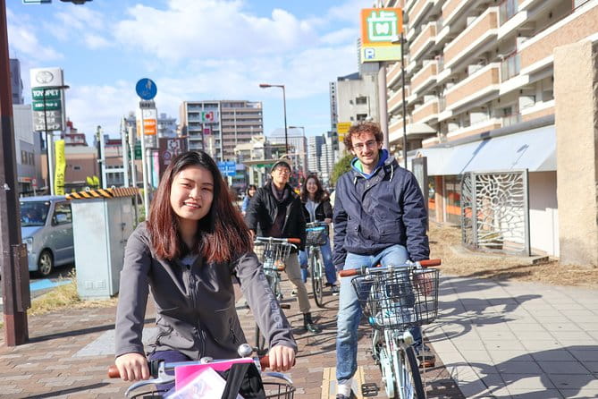 5-Hour Osaka Bike Tour to the Neighborhood of Osaka Castle - Included Features and Tour Logistics