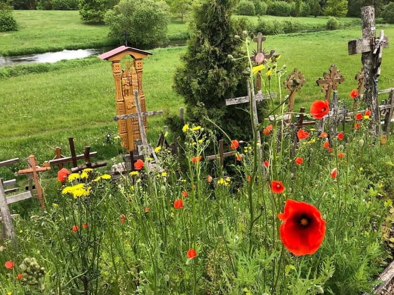 5,5 Hour Shared Tour to Hill of Crosses from Riga - Key Points / Takeaways