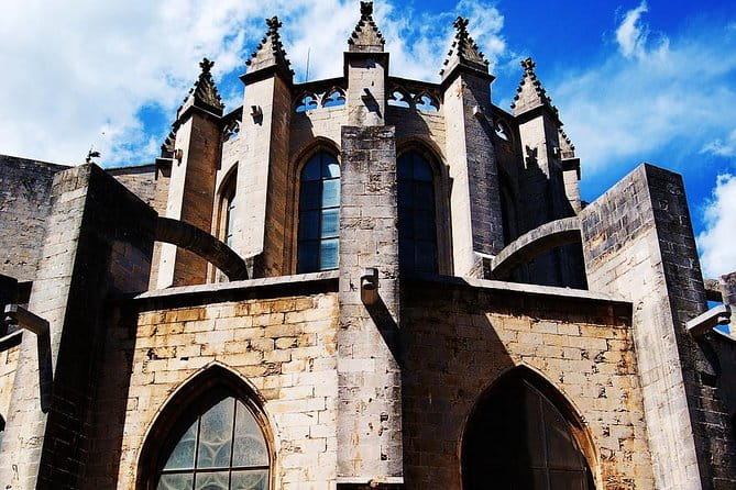 6 hours private tour of Girona: GAME OF THRONES from Barcelona with pick up - Who Should Consider This Tour?