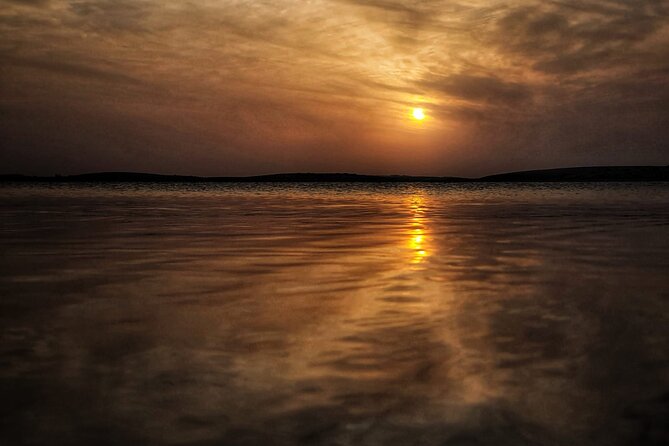 6 Hrs Desert Desert Safari & Relax at Inland Sea Desert (No Rush Tour) - Thrilling Dune Bashing Adventure