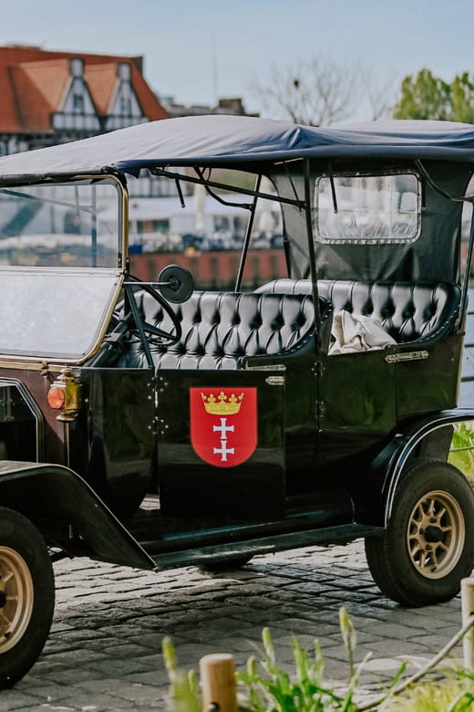 60 min of sightseeing in retro cars, Gdansk - Key points / Takeaways