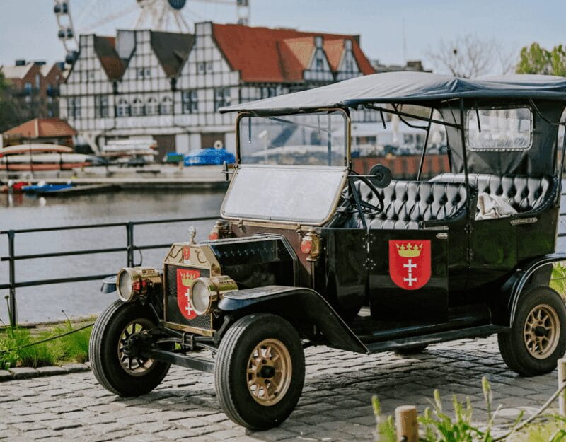 60 min of sightseeing in retro cars, Gdansk - In-Depth: What to Expect During the Tour