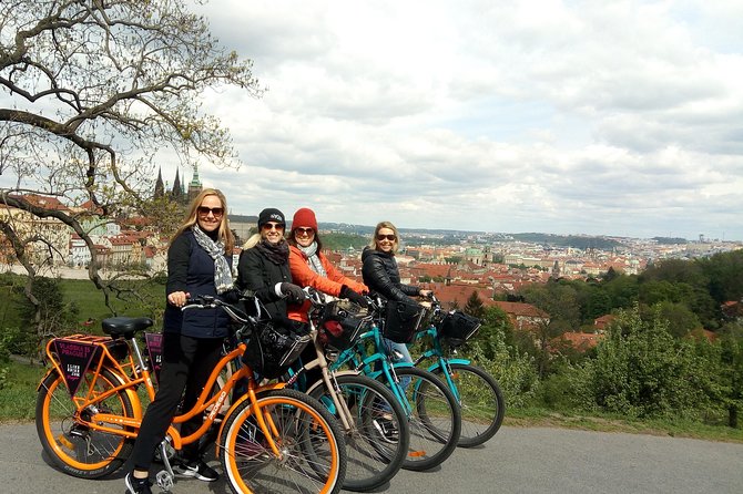 7 BEST VIEWS - PRAGUE Ebike TOUR - Group Size