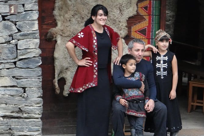 7-day hiking expedition to Tusheti through the Atsunta pass - Day 5: Trekking to Dartlo—A Village of World Heritage Charm