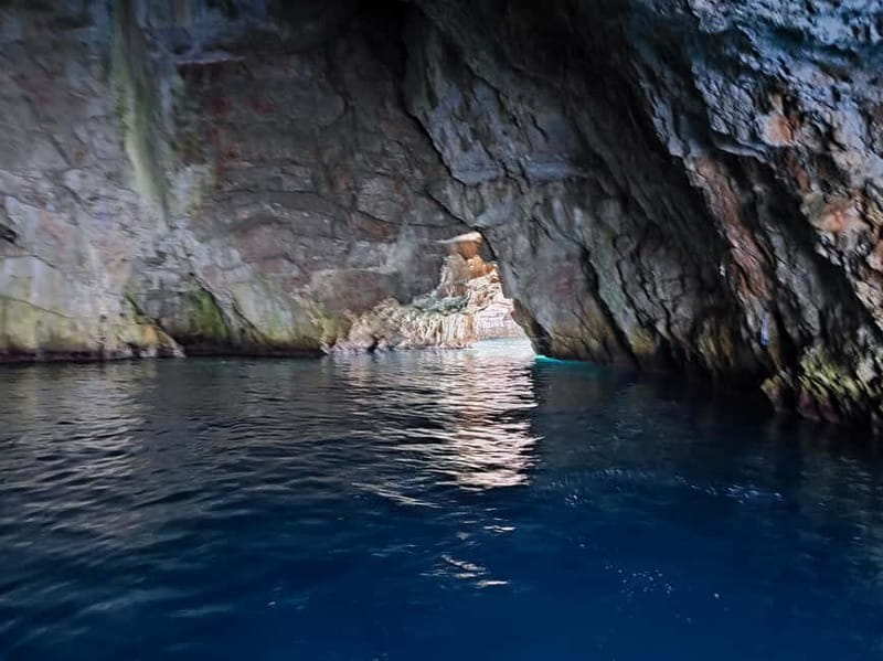 7 hr private tour Perast, Kotor Bay & Blue Cave, lunch break - FAQ