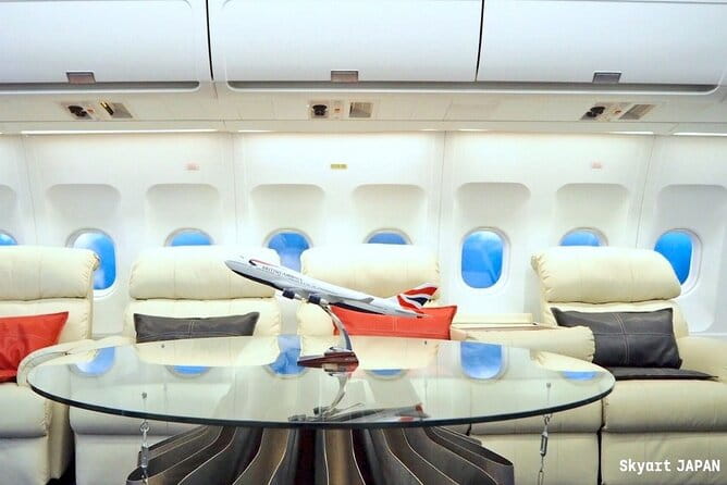 70 Minutes of Flight Simulation Experience in a Real Cockpit! a Must-See for Airplane Lovers - What to Expect During the Experience