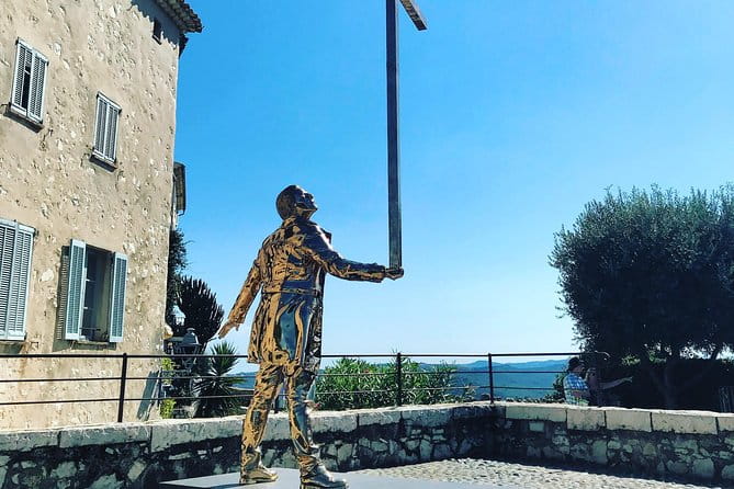 8-Hour countryside tour of French Riviera - Transport, Timing, and Group Dynamics