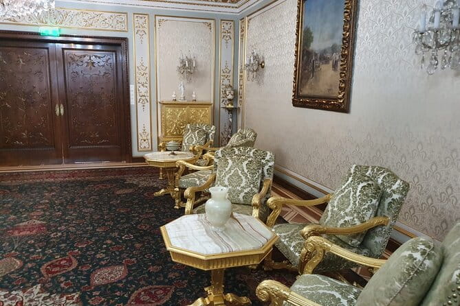 8-Hour Private Tour to Bucharest Communism - Unexpected Highlight: Snagov Monastery and Dracula?