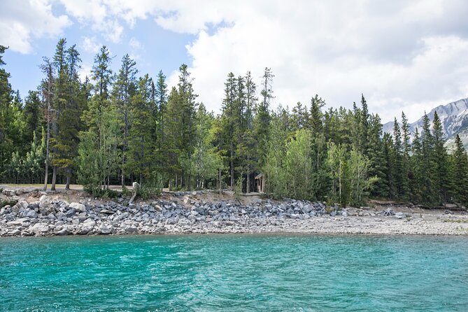 8 Hour Tour in Lake Louise, Banff and Moraine Lake - Cancellation Policy