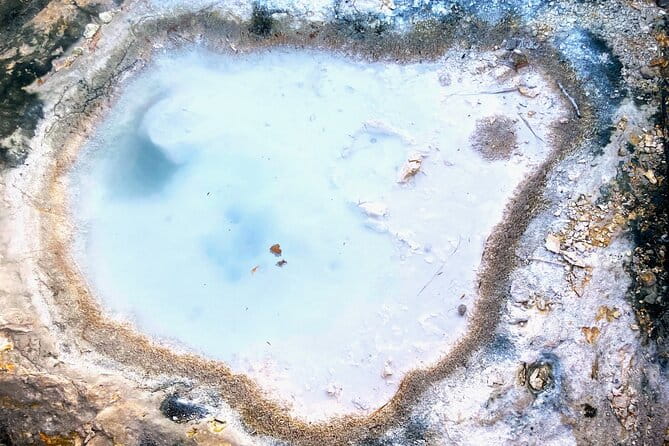 8 Hours Shore Excursion in Noboribetsu From Muroran Cruise Port - Key Points