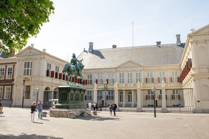 90 minutes Self Guided Walking Tour with puzzles in Den Haag - Final Thoughts