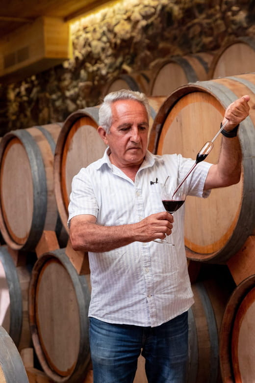 A breathtaking tour of Khor Virap with wine tasting included - Entering Khor Virap: A Sacred Site with Panoramic Views