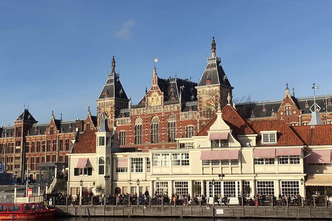 A day in Amsterdam - Discovering the Neighborhoods: Jordaan and Beyond