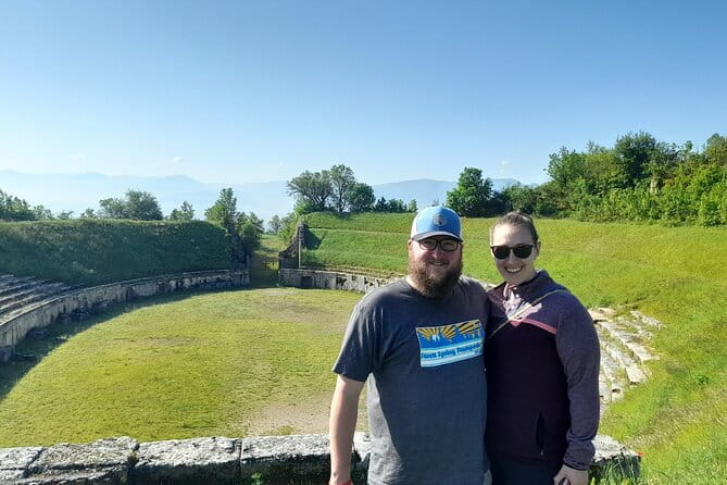 A day with the shepherd milking sheeps and making cheese in the National Park of Abruzzo - Key Points / Takeaways