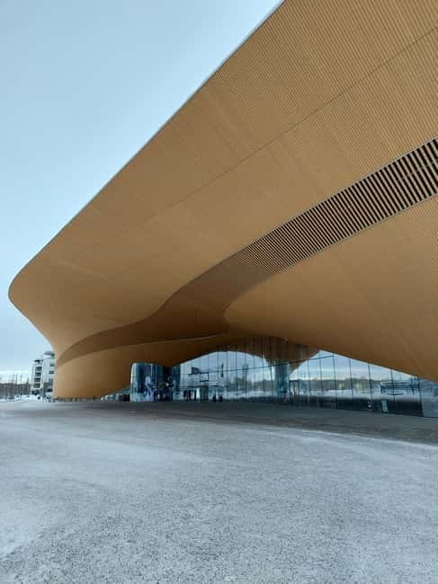 A Finntastic Walking Tour in Helsinki - Market Square: A Taste of Local Life