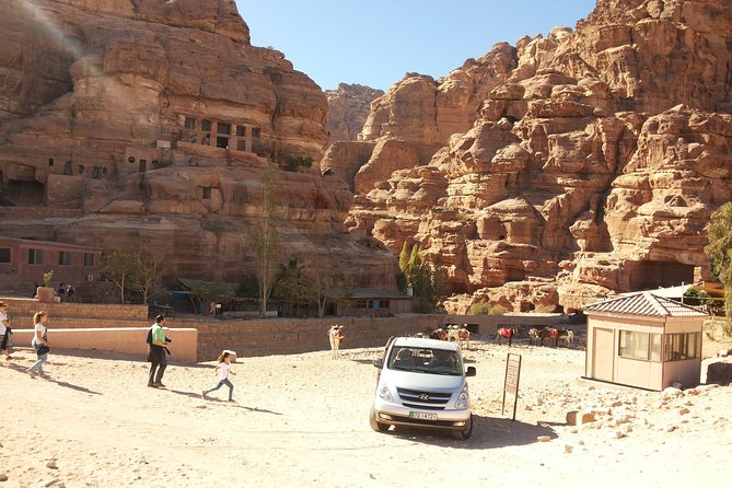 A Full Day Trip To Petra From Amman - Key Points
