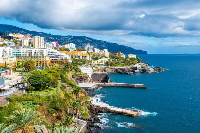 A great tuk-tuk adventure Tour at Cabo Girão - Skywalk - Possible Considerations