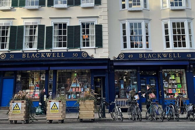 A Guide to the City of Dreaming Spires: A Self-Guided Audio Tour of Oxford - Price and Logistics