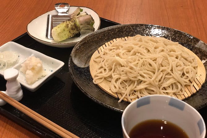 A Japanese Food Experience Plan in Sapporo Where You Can Enjoy Tempura and 3 Types of Hokkaido-Only Sake Along With a Soba Making Experience! - Handmade Soba