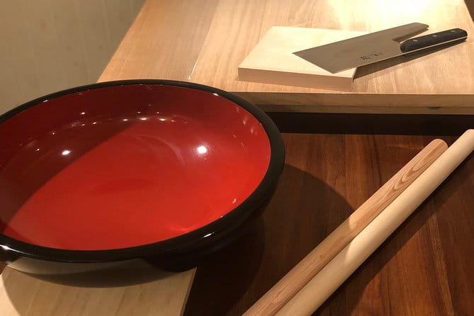 A Japanese Food Experience Plan in Sapporo Where You Can Enjoy Tempura and 3 Types of Hokkaido-Only Sake Along With a Soba Making Experience! - Meeting Point and Access