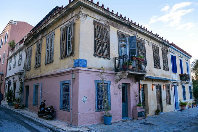 A Journey through Time Rediscovering Athens Iconic neighborhoods - Key Points / Takeaways