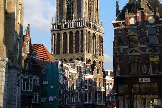 A Self-Guided Audio Tour of Utrecht's Charming City Centre - Modern Architecture and Cultural Hubs: Bibliotheek Neude and City Hall