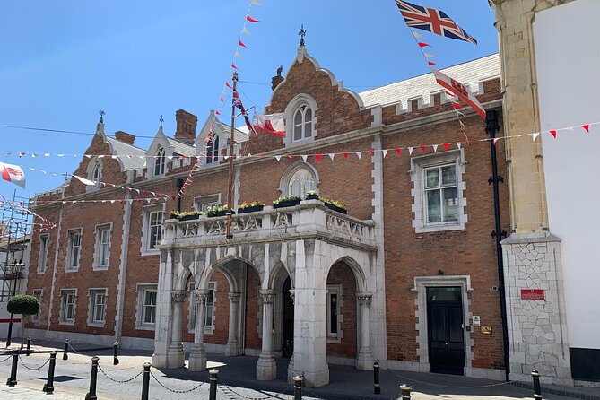 A Story Adventure Quest Experience in Gibraltar - Key Points