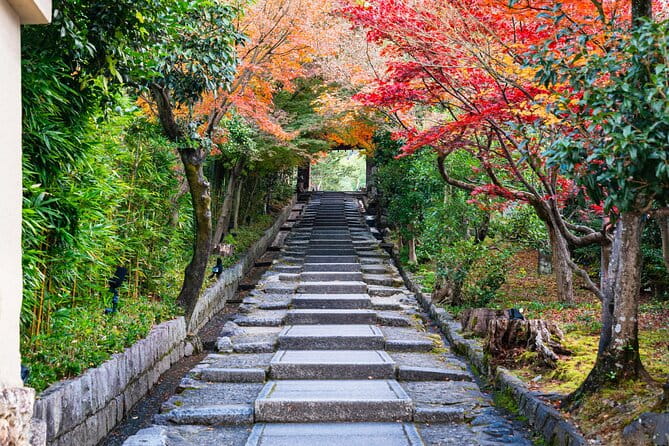 A Tour to Explore Kyotos Autumn Foliage at Kiyomizu-dera Temple - Key Points