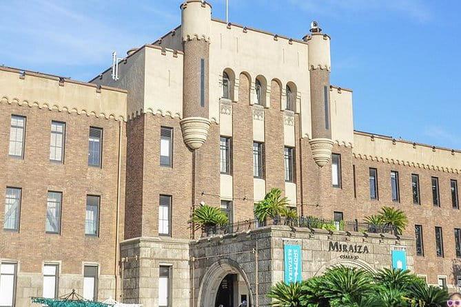 A Tour to Explore the Symbol of Osaka: Osaka Castle - Tour Logistics and Accessibility