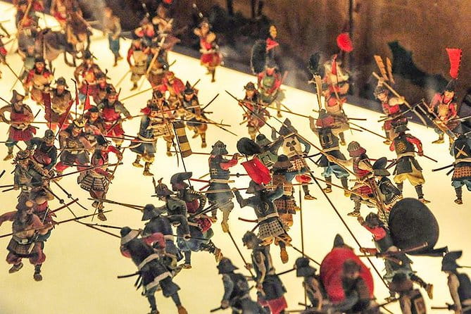 A Tour to Explore the Symbol of Osaka: Osaka Castle - Booking and Cancellation Policies