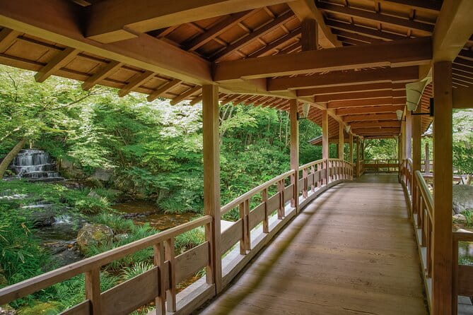 A Tour to Visit Himejis Popular Destinations in a Day! - Tour Logistics and Accessibility