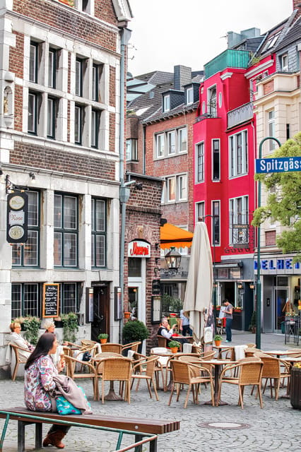 Aachen: Express Walk with a Local in 60 minutes - FAQ