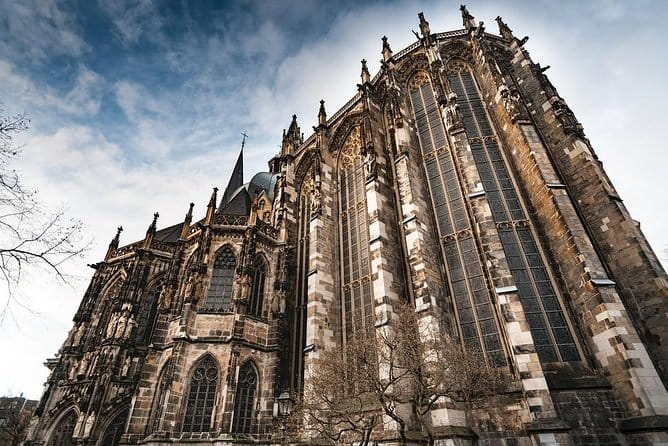 Aachen Private Walking Tour With A Professional Guide - Who Is This Tour Best For?