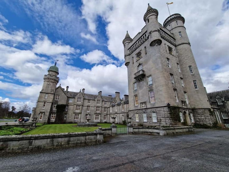 Aberdeen: Highland Heritage, Balmoral and Tartan Day Tour - The Journey Begins: From Aberdeen to Royal Deeside