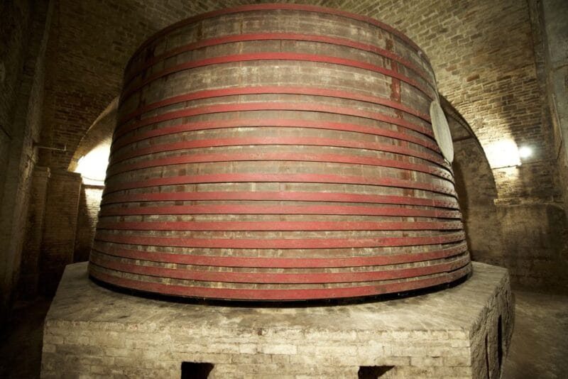 Abruzzo: Historic Cellar Wine Tour and Tasting - The Tasting Experience: Five Wines and Local Flavors