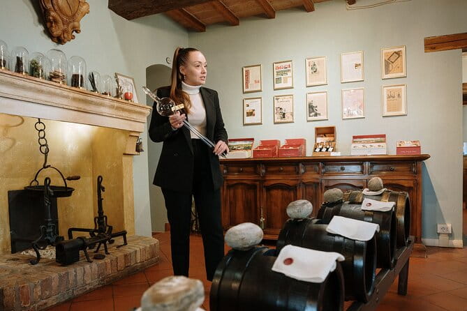 Acetaia Classica - Balsamic Vinegar Factory Tour & Tasting - Uncovering the Art of Balsamic Vinegar in Modena