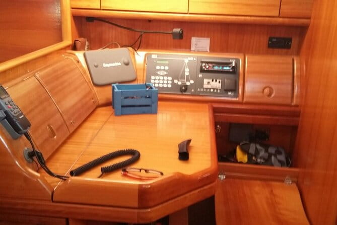 Activities on the Amalfi coast with a sailing boat - The Sailing Experience: A Deeper Look