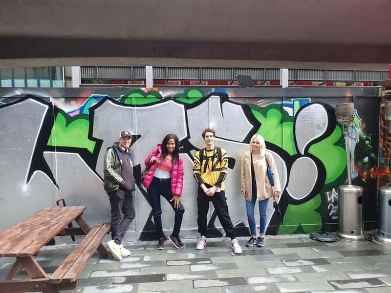 ADVANCED GRAFFITI STREET ART TOUR / SHOREDITCH / EAST LONDON - The Artistic Styles and Codes of Street Art