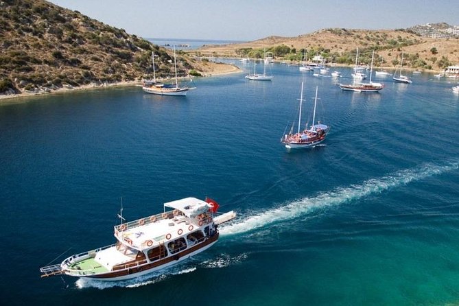 Adventure Tour: Boat Trip With Lunch From Kusadasi / Selcuk - Capacity and Accessibility