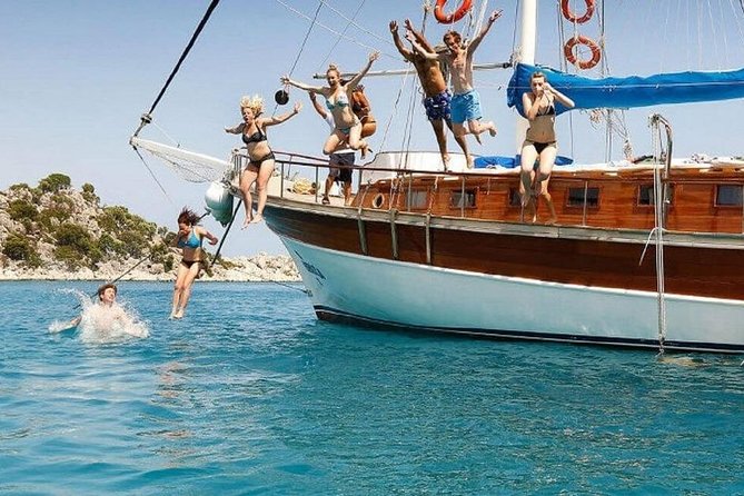 Adventure Tour: Boat Trip With Lunch From Kusadasi / Selcuk - Enjoy Lunch and Swimming