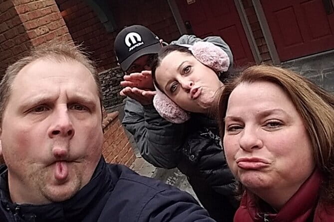 Adventurous Scavenger Hunt in Kelowna by Wacky Walks - Teamwork and Problem-Solving Challenges