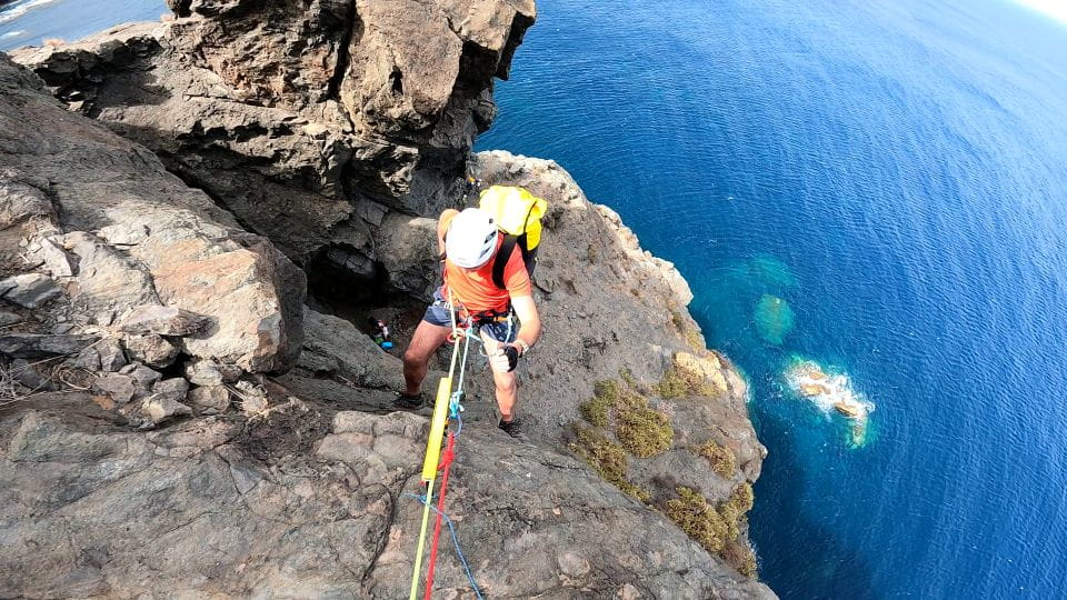 Agaete: Gran Canaria Coasteering Tour With Snorkeling - Tour Location and Duration