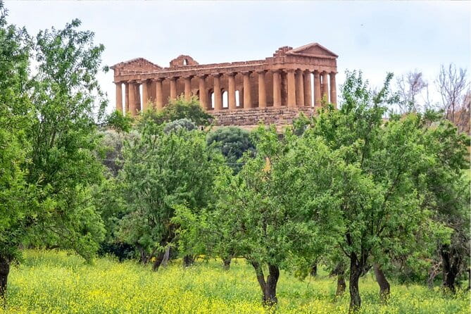 Agrigento to Siracusa with Valley of Temples and Roman Villa Trip - Frequently Asked Questions