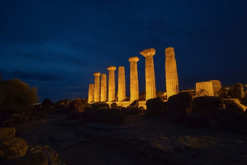 Agrigento: Valley of Temples Private Tour Under the Stars - Entering the Magical World of the Valley at Night