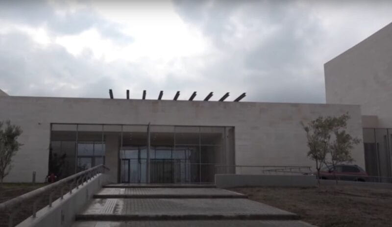 Aigai: Polycentric Museum & Royal Graves E-ticket with Audio - Key points / Takeaways