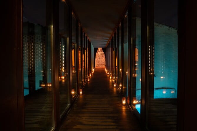 AIRE The Ancient Thermal Bath & 60 min. Relaxing Massage - Exploring the Thermal Circuit in Vallromanes